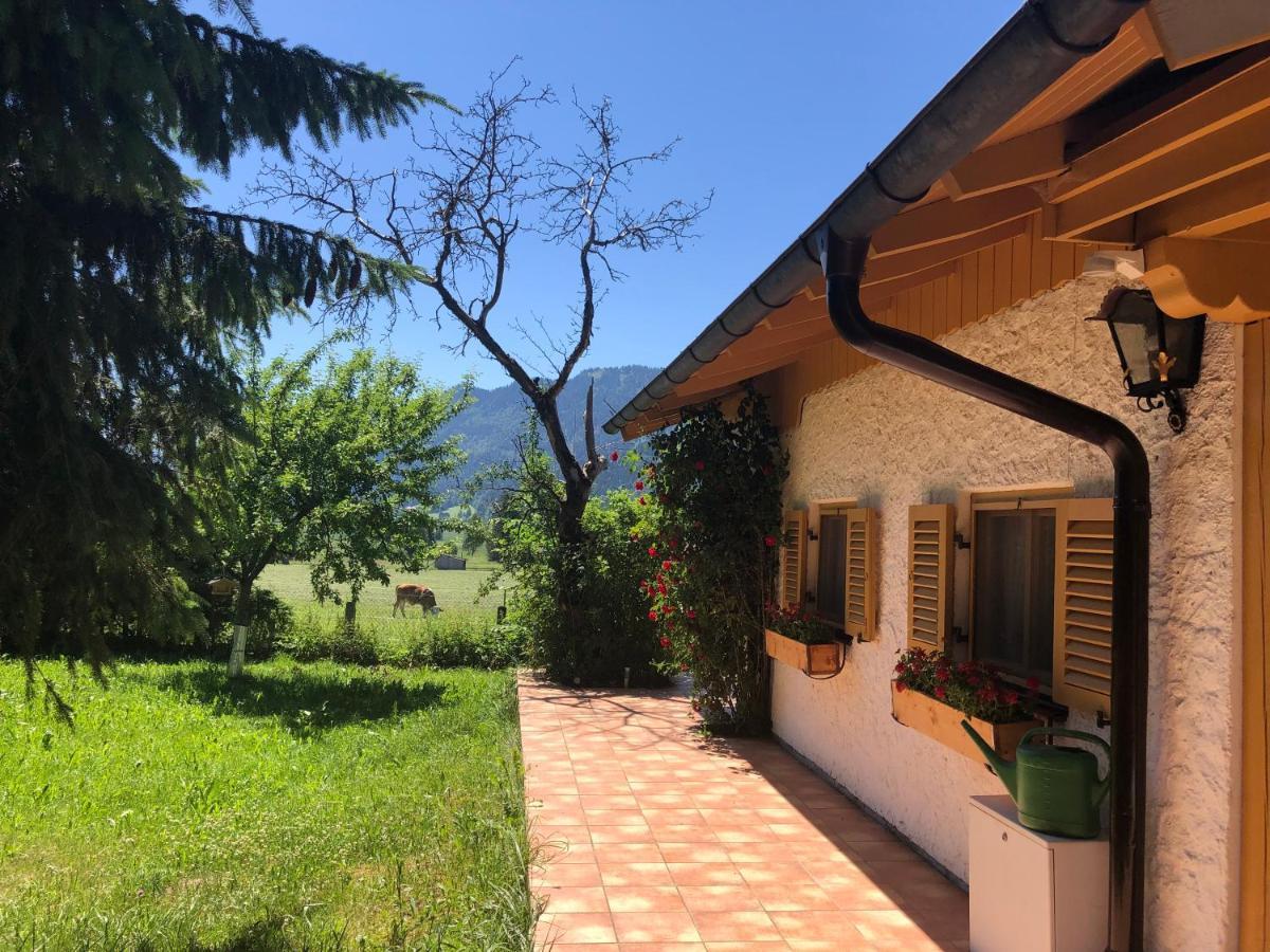 Ferienhaus Veronika Mit 2000Qm Garten Und Bergblick Унтерамергау Екстериор снимка