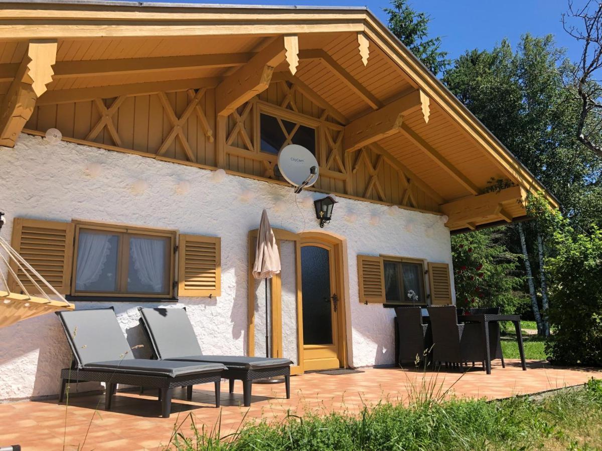 Ferienhaus Veronika Mit 2000Qm Garten Und Bergblick Унтерамергау Екстериор снимка