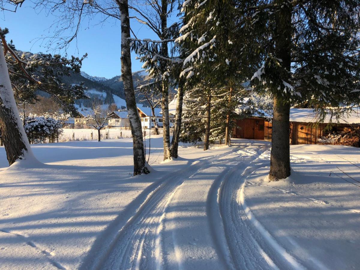 Ferienhaus Veronika Mit 2000Qm Garten Und Bergblick Унтерамергау Екстериор снимка