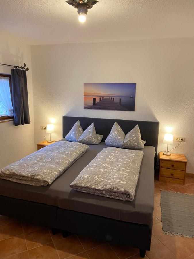 Ferienhaus Veronika Mit 2000Qm Garten Und Bergblick Унтерамергау Екстериор снимка