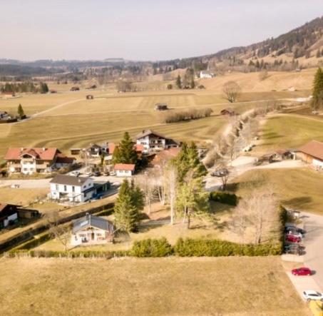 Ferienhaus Veronika Mit 2000Qm Garten Und Bergblick Унтерамергау Екстериор снимка